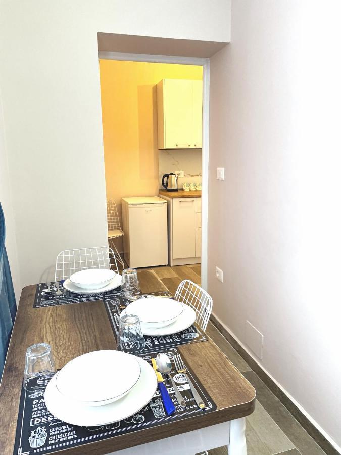 Peace Apartments ดูร์เรส ภายนอก รูปภาพ